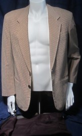 CHAQUETA CARAMELO Y PANTALON XXX Color Vino-Crema
